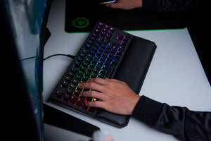 Razer - BlackWidow Chroma V2 Tournament Edition TKL Wired Mechanical Green Switch Gaming Keyboard - Black